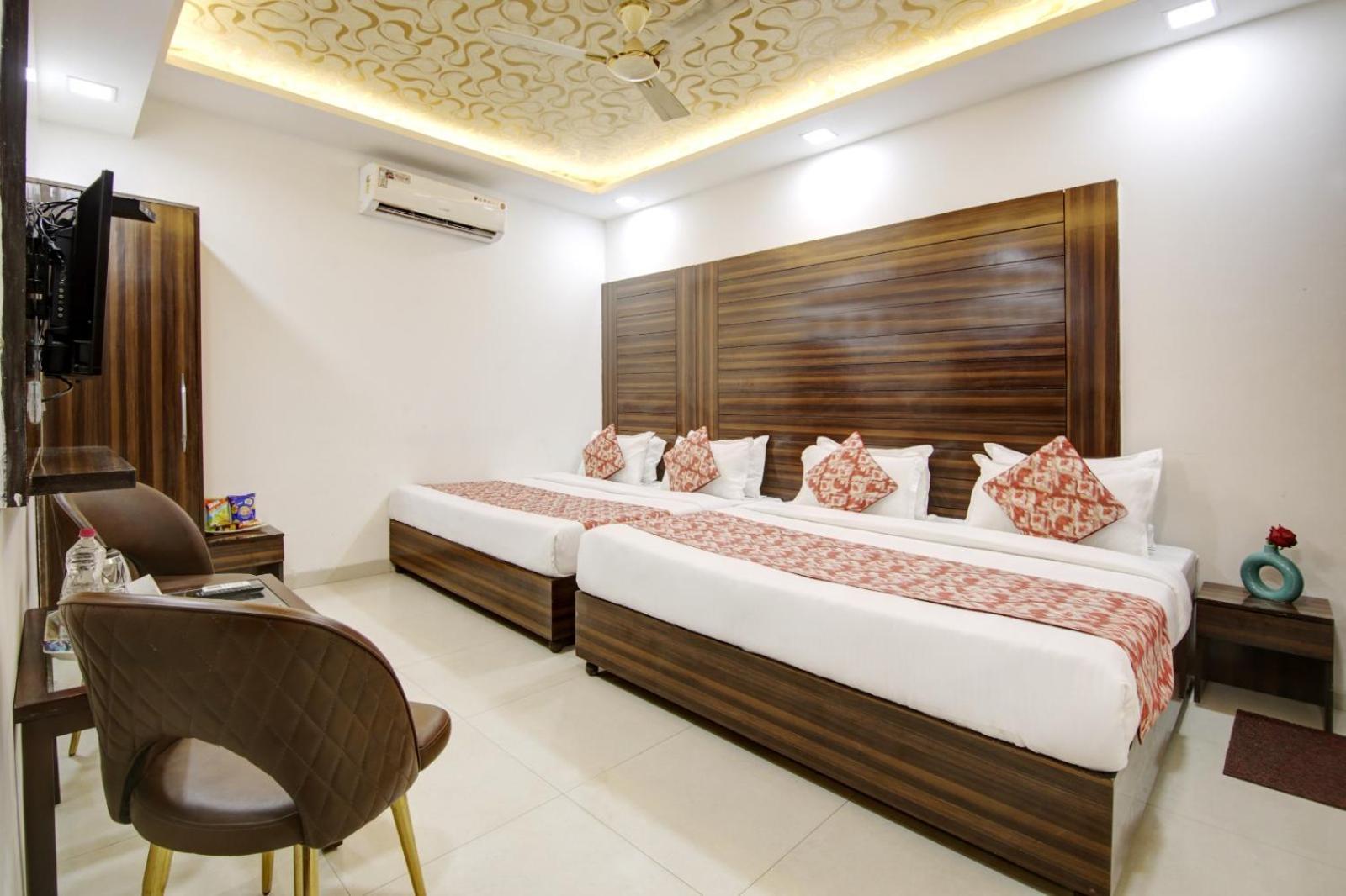 Hotel Devrana Delhi Airport New Delhi Bagian luar foto